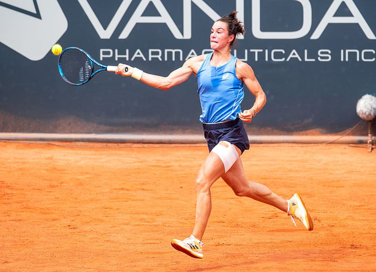 Bijzondere 'eerste keer' voor veelbesproken toptennisster Lois Boisson: 'Wees een beetje aardig'