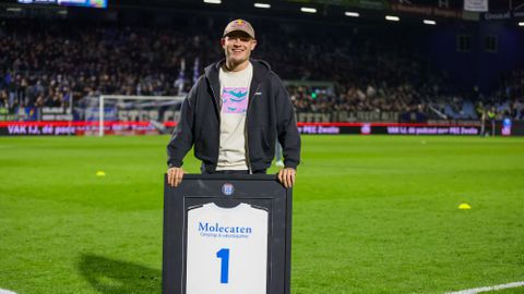 Wereldkampioen Joep Wennemars in de spotlights bij favoriete voetbalclub: 'Zó dan'