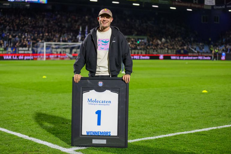 Wereldkampioen Joep Wennemars in de spotlights bij favoriete voetbalclub: 'Zó dan'