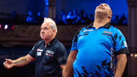 Nederlandse darter uit kritiek op PDC op World Matchplay: 'Wat doen we ermee?'