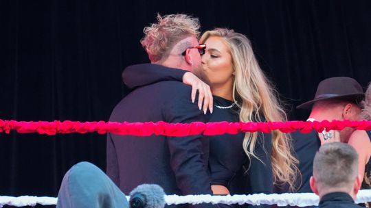 'Prachtige' Jutta Leerdam doet mee aan opvallende trend met Jake Paul: 'Waar heb je het over?'