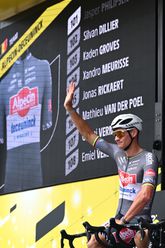Toprenner Mathieu van der Poel komt met slecht nieuws in de Tour de France