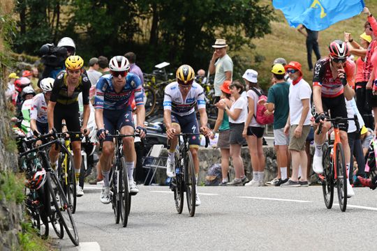 Nederlander ruikt zijn kans na afstappen ploeggenoot Remco Evenepoel in Tour de France: 'Leven gaat door'