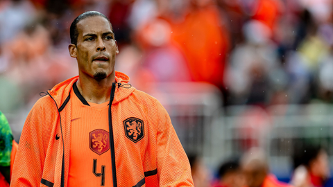 Duitse bondscoach reageert op rel tussen Virgil van Dijk en Nederlandse sportpers: 'Dat kan ik me voorstellen'