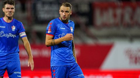 Veroordeelde Nederlandse voetballer Desley Ubbink na anderhalve maand alweer vertrokken uit Roemenië