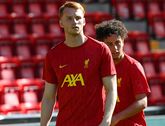 'PSV-doelwit Sepp van den Berg gaat Liverpool verlaten'