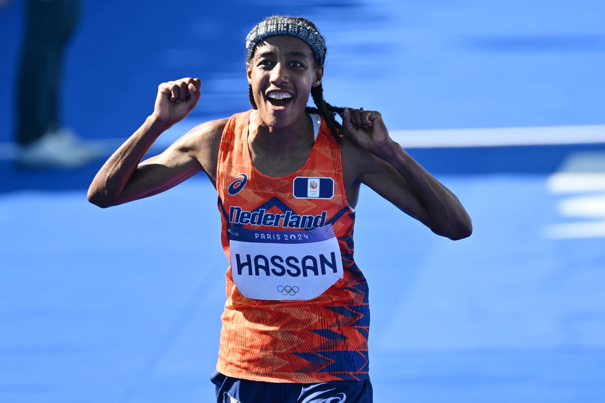 Sifan Hassan lijkt veel los te maken Marathon Rotterdam in recordtijd