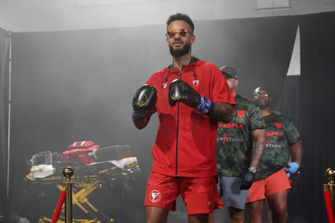 Glory-kampioen komt voor vervelende verrassing te staan in 'tweede huis': 'Geen respect'