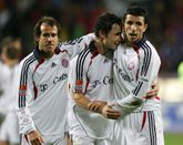 Mehmet Scholl (links) met Mark van Bommel en Roy Makaay tijdens een wedstrijd van Bayern München. © Pro Shots