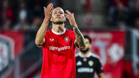 FC Twente werkt zichzelf flink in de nesten in play-offs Conference League