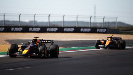 Het prachtige, illegale gevecht tussen Max Verstappen en Lando Norris om P3 in Austin