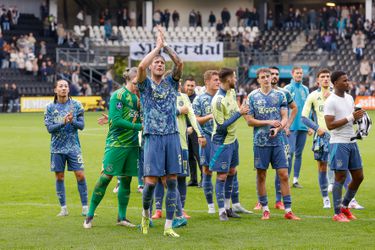 ‘Circus’ Wout Weghorst bij Ajax, Lars Unnerstall opnieuw in de fout én doelpunt van het jaar al gemaakt?