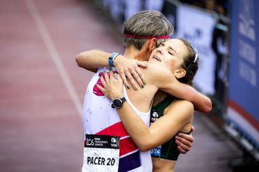 Snelste Nederlander ziet na 'moeilijke periode' ook af bij Amsterdam Marathon: 'Vrouw en dochter twee maanden niet kunnen zien'