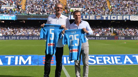 Nederlands Napoli-icoon verbijsterd door liefde bij PSV-tegenstander: 'Nou, dat heb ik geweten'