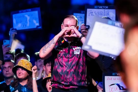Belgische darters in de problemen: 'Ik vrees het ergste voor zijn carrière, het ziet er heel somber uit'