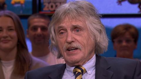 Boze Johan Derksen zorgt voor hilariteit bij Vandaag Inside: 'Nu kom ik niet meer'