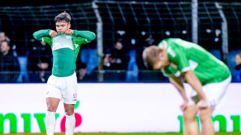 Keuken Kampioen Divisie: Vitesse delft onderspit in tienklapper, Dordrecht grijpt kans niet