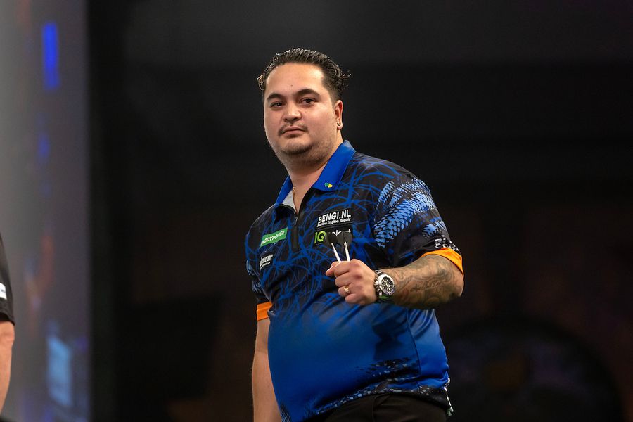 Jeffrey de Zwaan verliest van Florian Hempel bij WK darts 2025