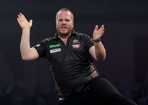 Dit bedrag aan prijzengeld krijgt Dirk van Duijvenbode na flinke teleurstelling op WK darts