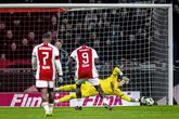 brian-brobbey-gemiste-penalty-ajax-rkc