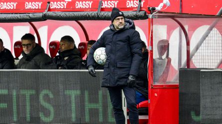 PSV-trainer Peter Bosz na mislopen bijzonder Eredivisie-record: 'Voetballend schoten we tekort'