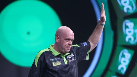 Topdarter Michael van Gerwen wilde 'zo snel mogelijk weg' uit Saoedi-Arabië: 'Hele andere wereld'
