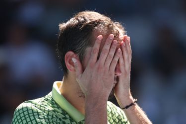 Veelbesproken toptennisser Daniil Medvedev spreekt zich op Australian Open uit over controversieel onderwerp