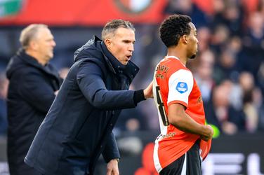 Veelbesproken Quinten Timber doet boekje open over 'knetterende ruzie' met Robin van Persie: 'Dat is niet gebeurd'