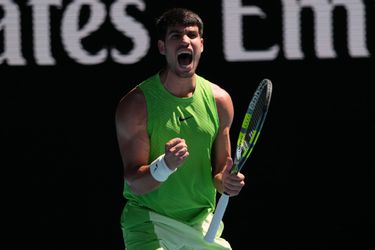 Tennistopper Carlos Alcaraz deelt emotionele boodschap op Australian Open: 'Heel veel sterkte'
