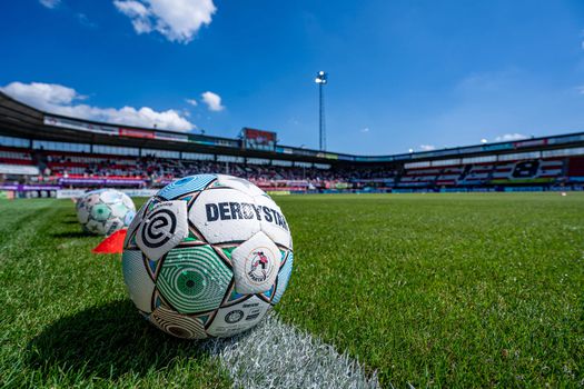 Clubs uit Eredivisie en Keuken Kampioen Divisie slachtoffer van oplichting door voetballer (26)