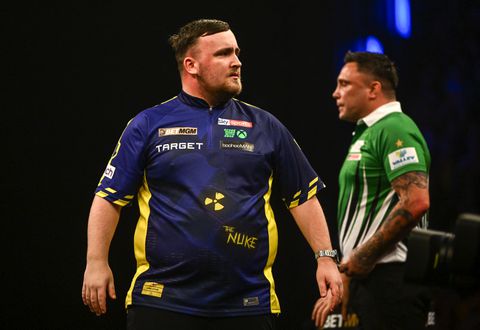 Omgekeerde wereld: dartstalent Luke Littler nu zelf de pineut bij Premier League in Dublin