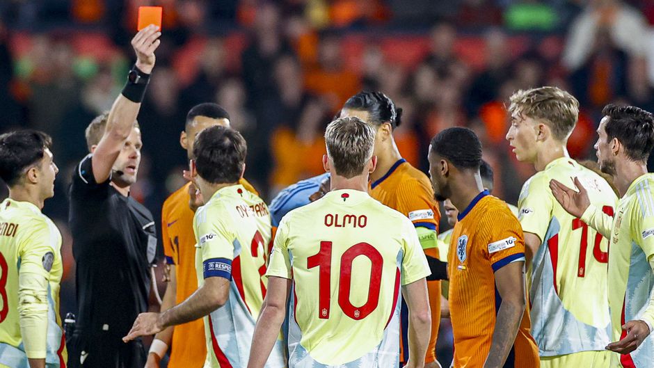 Verbazing om 'schandalige én onnodige tackle' van Jorrel Hato bij Oranje