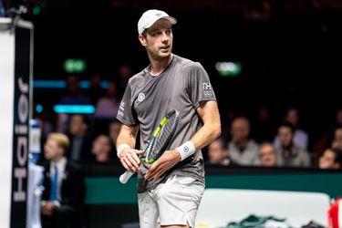 Toptennisser Botic van de Zandschulp strandt na zware test tegen wereldtopper in Miami