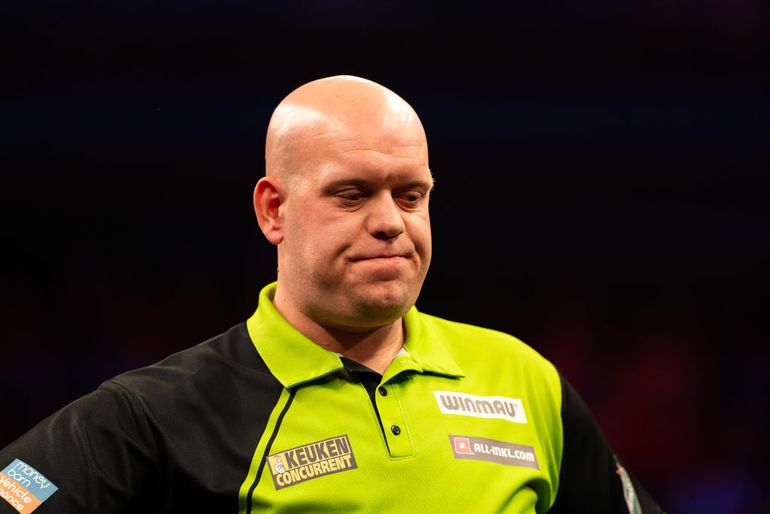 Michael van Gerwen maakt zeldzame fout en ligt uit de Euro Tour