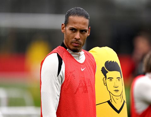 Liverpool-aanvoerder Virgil van Dijk is er helemaal klaar mee: 'Dit heeft geen zin'