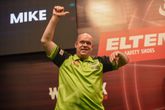 Geëmotioneerde Michael van Gerwen boekt na loodzware periode eindelijk groot succes
