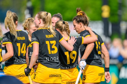 Hockeysters Den Bosch overtuigend Europees kampioen, maar krijgen daar slechts 'troostprijs' voor