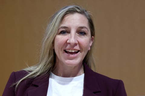 Schaatsicoon Anni Friesinger (49) deelt frustratie over bouw van huis met Ids Postma: 'Blijven geduldig'