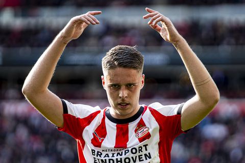 PSV'er Joey Veerman neemt grote beslissing en aast op winst van minstens 25.000 euro