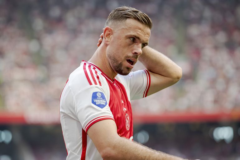 'Slecht nieuws voor Jordan Henderson: Ajax-middenvelder niet bij EK-selectie Engeland'