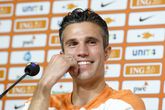 Robin van Persie als speler bij een persconferentie van het Nederlands elftal. ©Pro Shots.