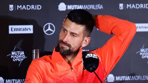 Novak Djokovic maakt zeer opvallende keuze in aanloop naar Roland Garros