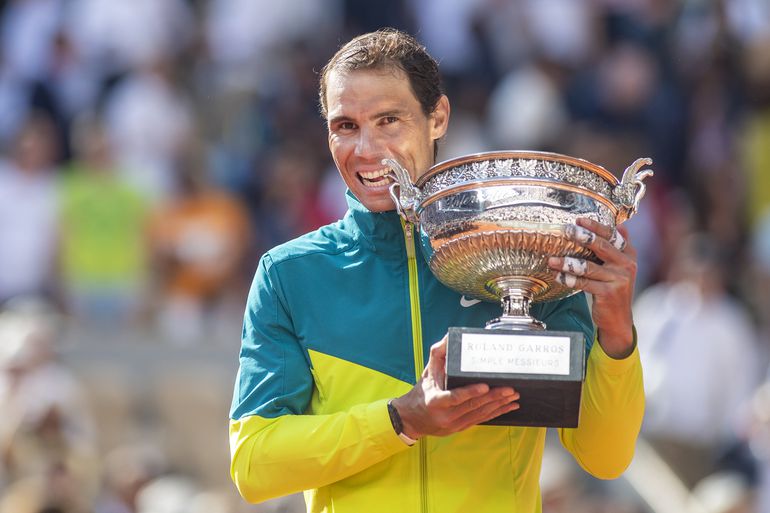 Dit is Rafael Nadal: gravelkoning huilde tranen met tuiten door Roger Federer en verwacht tweede kind met jeugdliefde