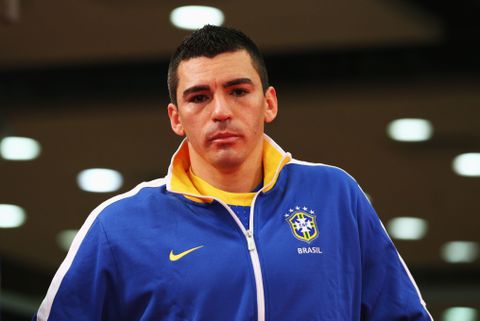 Braziliaanse oud-topvoetballer (47) deelt vreselijke update vanuit het ziekenhuis na heftig ongeluk