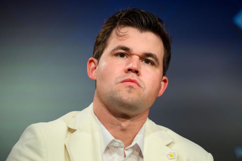 Veelbesproken sportlegende speelt krankzinnige wedstrijd tegen 143.000 (!) tegenstanders