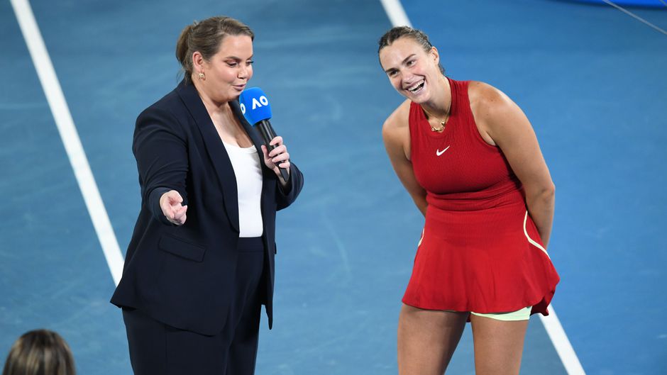 Mishandelde ex-toptennisster spreekt opmerkelijke woorden na overlijden van haar vader