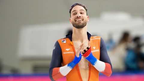 Kjeld Nuis laat zien hoe je 'slim traint', Jenning de Boo reageert: 'Zo kan ik het ook, pik'