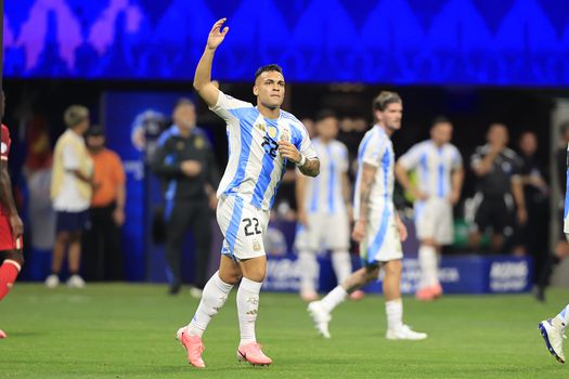 Argentinië begint de Copa América met een eenvoudige zege op Canada