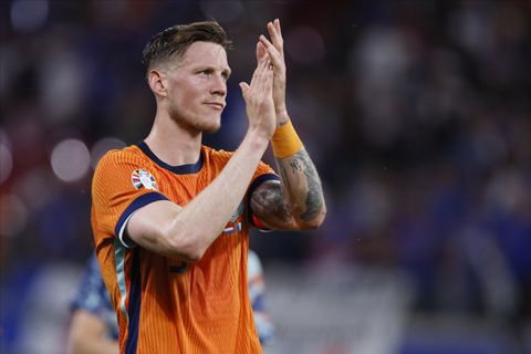 Waarom speelt Nederland tegen Roemenië en niet tegen Engeland?