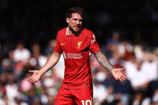 'Bedrogen' ex-vriendin van Liverpool-ster eist miljoenen in pikante rechtszaak